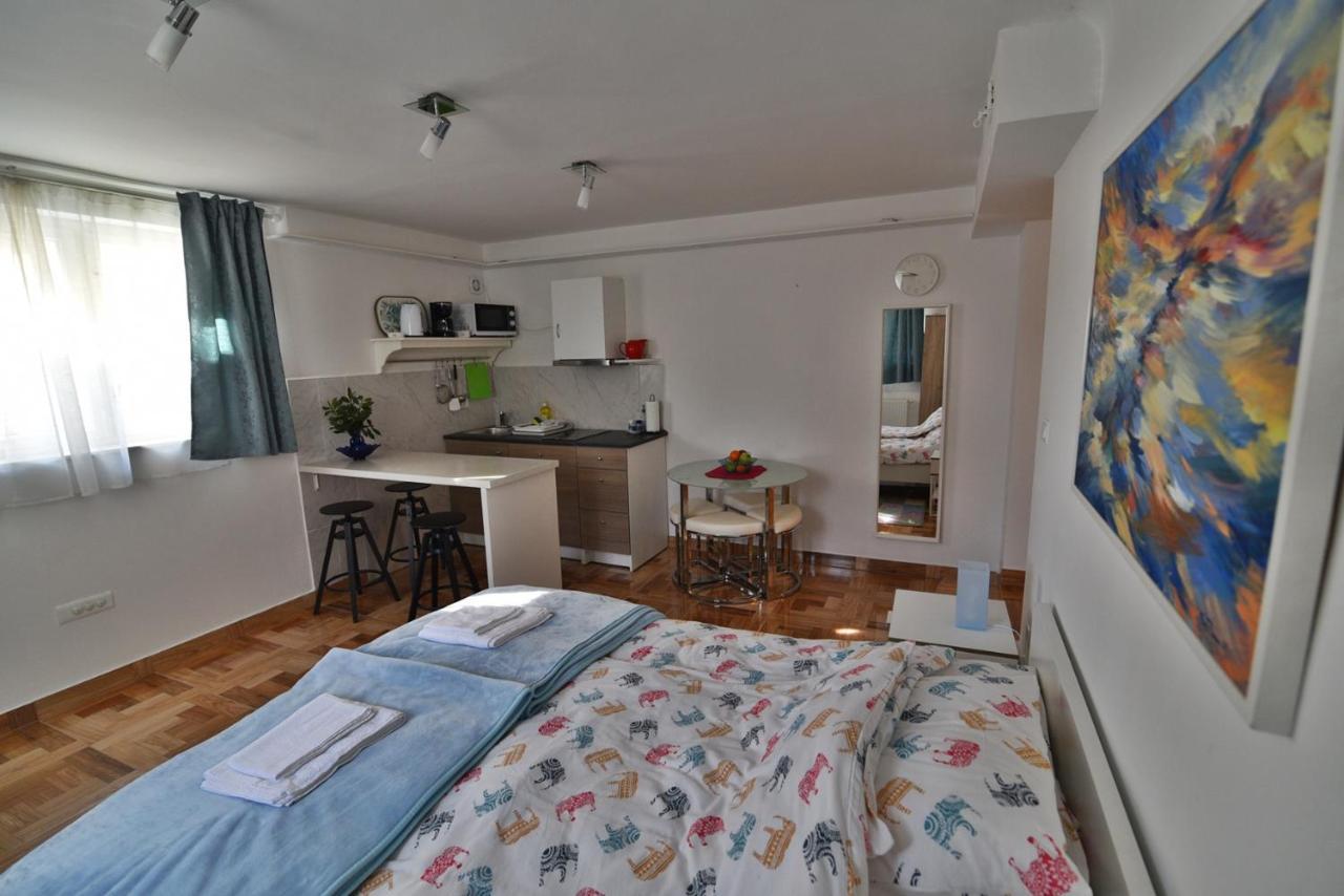 Studio Apartmani L'Art ซาเกร็บ ภายนอก รูปภาพ